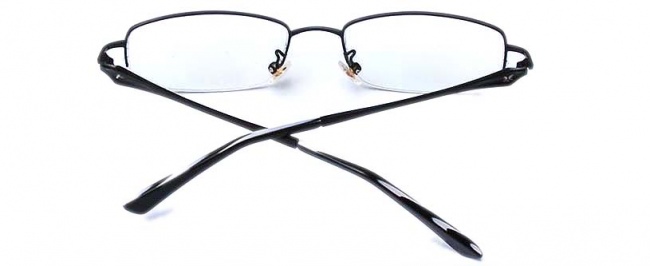очки или линзы