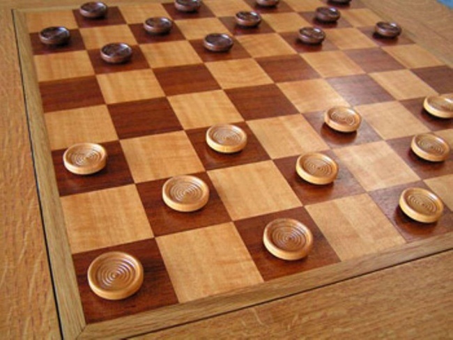 шашки или шахматы