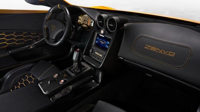Zenvo ST1 или Bugatti Veyron 16.4 Supersport